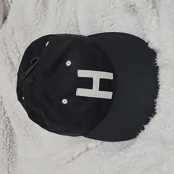 Herschel Supply Company Other - Herschel Creston H Baseball Cap